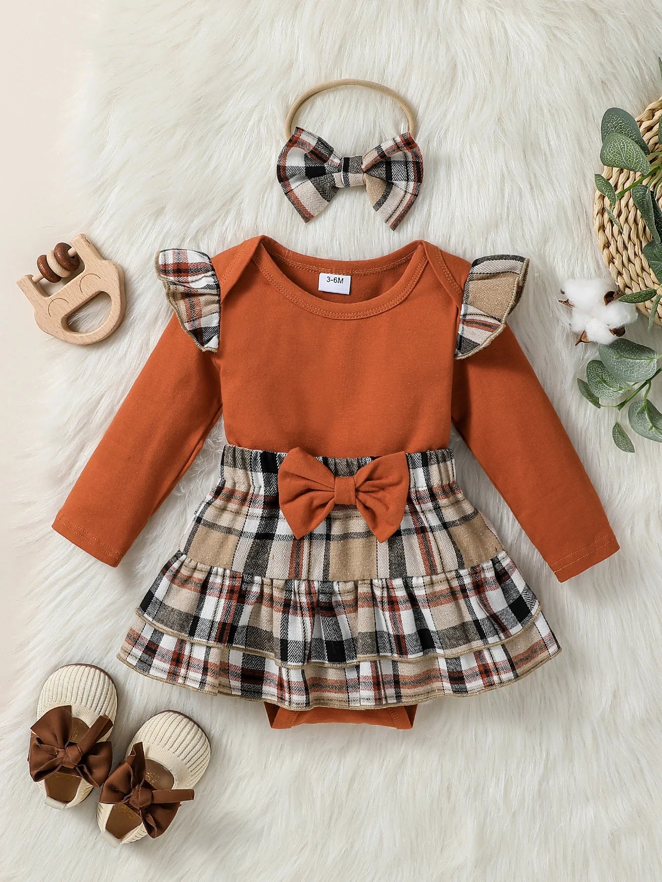 Kiki's Baby Closet Baby Girl 3Pcs Bodysuit plus Plaid skirt and Bow