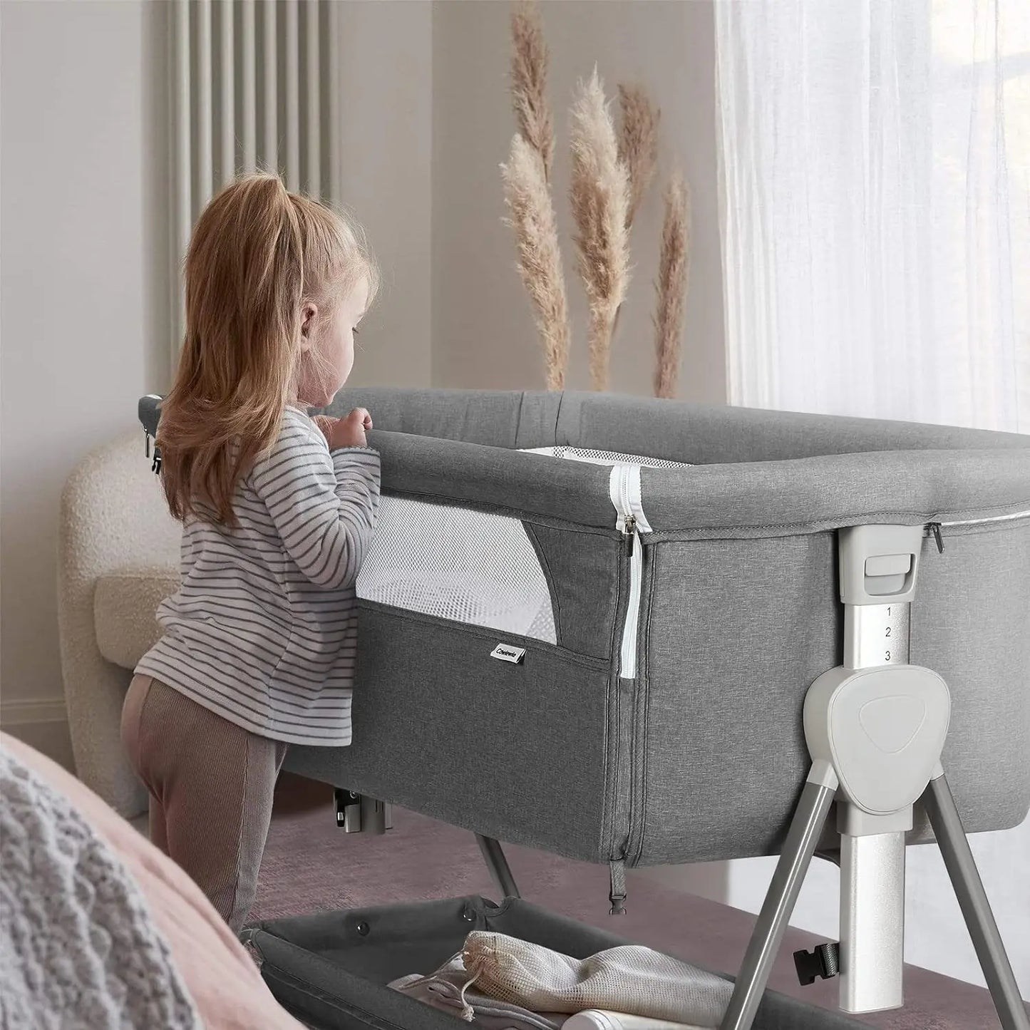 Baby Bassinet, Beside Sleeper for Baby Easy Folding Bedside Bassinet with Storage Basket and Wheels